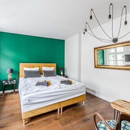Green Door Mostowa Торунь Екстер'єр фото